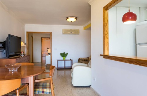 Port Saplaya Apartment | 95 m² Apartment ∙ 3 bedrooms ∙ 6 guests