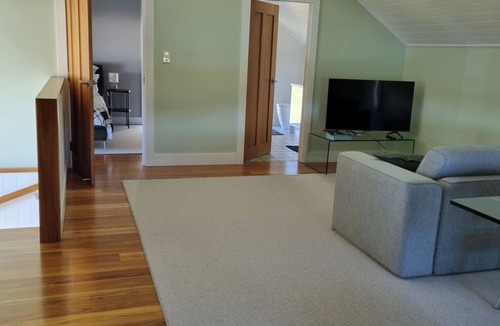 Sodwalls Apartment | A restful stay in the historic rural area of Sodwalls village