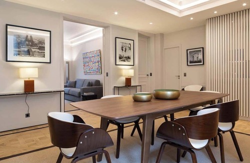 Saint-Thomas-d'Aquin Apartment | A Splendide 3-BR/3BA close to Le Bon Marché