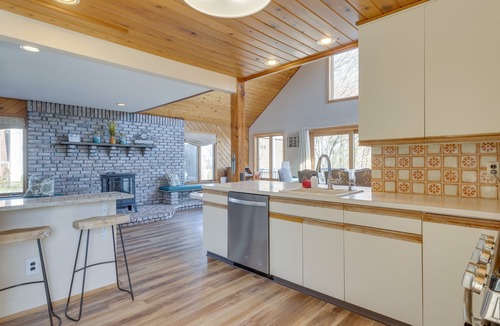 Rocky Point House | Amazing Rocky Point Retreat Overlooking the Sound!