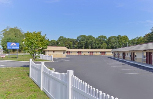 Port Jefferson Station Hotel | Americas Best Value Inn - Port Jefferson Station - Long Island -New York - 11776