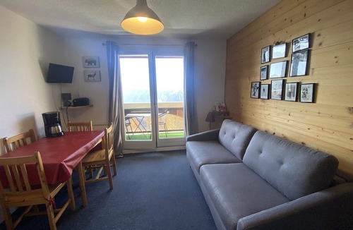 Eclose-Ouest Apartment | Apartment Huez, 1 bedroom, 4 persons