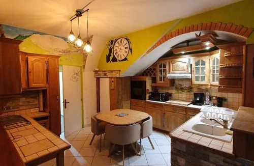 Flaviac Apartment | Appartement ardeche vallée de l'ouvèze SANS extérieur mais à proximité de parcs