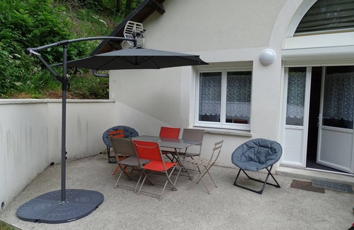 Mont-Dore Apartment | APPT. CITY CENTER (6 to 7 PEOPLE) 3 bedrooms/2. Water/2 toilets