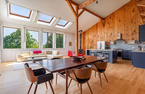Old Chatham House | Artists’ Hideaway in Old Chatham