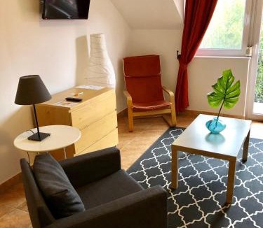 Mako Hotel | Autóscsárda és Panzió