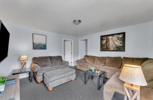 Oneonta Apartment | Babe Ruth Apt 2 All Star Baseball Rentals