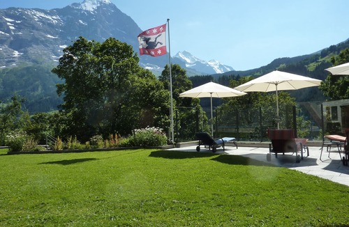 Grindelwald Apartment | Bachsbort - everything you could wish for, panoramic views, swimming pool, Jacuzzi.