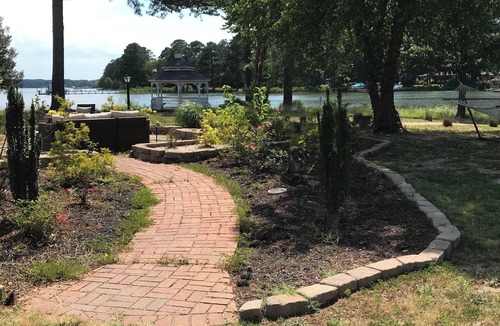 Mathews Cottage | Bay Dream Believer Cottage on Beautiful East River Waterfront