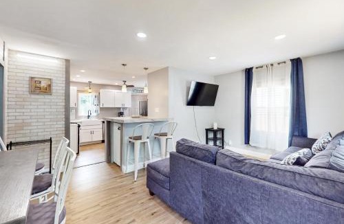 Michigan City House | Beach Bungalow Getaway