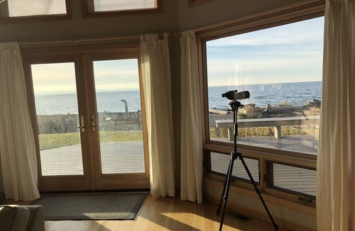 Point Roberts Cottage | Beautiful 3-Bedroom Seaside Cottage - Located on scenic Freeman Beach