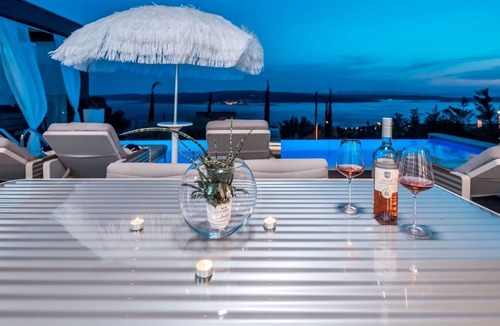 Crikvenica Cottage | Beautiful modern and luxurious villa with an enchanting view of the sea
