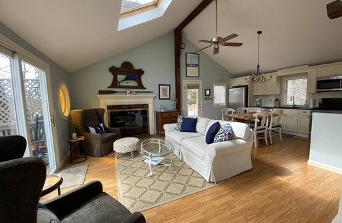South Dennis House | Beautiful Waterfront-Relaxin' on the River!