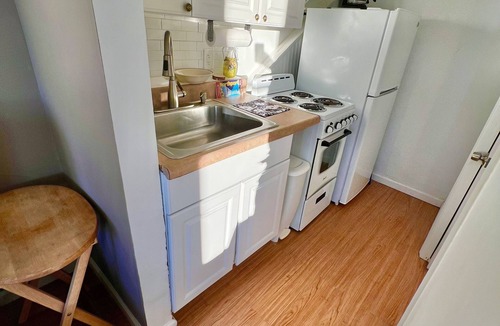 Northport Cottage | Beautiful Waterfront Studio Beach Cottage Full Bath Kitchen Sunset Oasis 1hr NYC