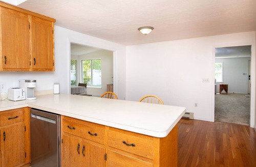 Harwich Port House | Bright & Cozy Harwich Getaway near Beach & Trails