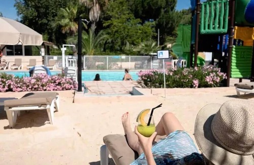 Auribeau-sur-Siagne House | Campsite Le Parc des Monges * - Mobile Home Laurier 4 Rooms 6 People Air Conditioned