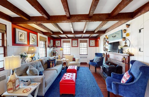Hyannis House | Cape Cottage