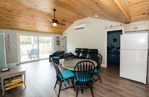 North Truro Condo | Cape Escape in North Truro. Completely renovated. 1/2 mile walk to the beach.