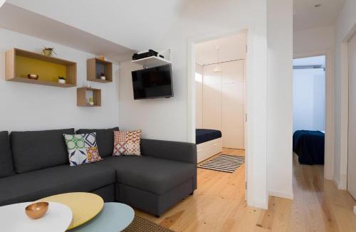 Sao Cristovao e Sao Lourenco Apartment | Casa do Castelo 1- Work or Relax in the Historic heart of Lisbon!