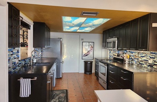 St. Petersburg - Clearwater House | Casa Dolphina: Private Tropical Waterfront Paradise with Sunsets & Beach Views.