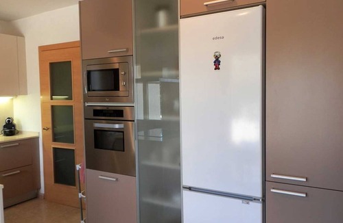 Costa Dorada House | CASA ROQUES DORADES,Ideal house for your holidays near the sea, free wifi, OPTIONAL AIR CONDITIONING, private pool, pets allowed, dog’s beach