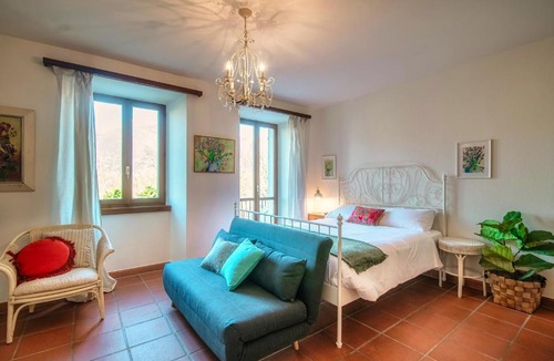 Magadino Apartment | Casa Yvonne