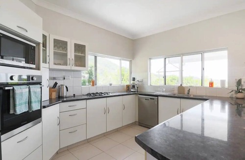 Earlville House | Castle In The Sky - Incredible Views