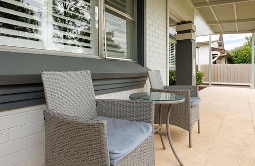 Wodonga House | Central Entertainer's Paradise - Stunning three bedroom classic in the heart of Wodonga