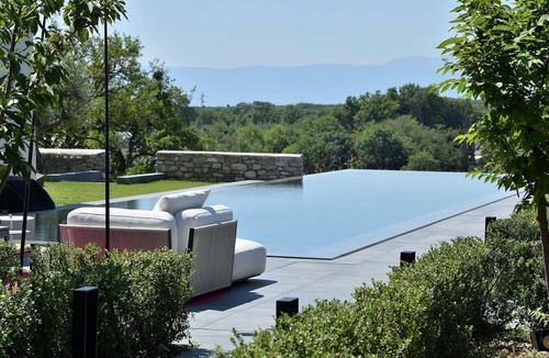 Saint-Cergues Villa | Château de Neydens – Luxury Villa near Geneva for 19 Guests