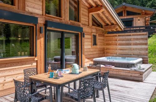 Le Lavancher Ski Chalet | Chalet Seven Summits - Pool - Sauna - Jacuzzi - By Cozee Rentals