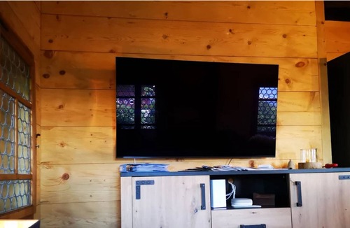 Aeschlen ob Gunten Ski Chalet | Chalet with panoramic views of the mountains of the Oberland and Lake Thun