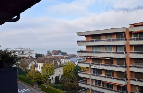 Evian-les-Bains Apartment | Charming apartment near the lake with Wi-Fi and parking in Évian-les-Bains