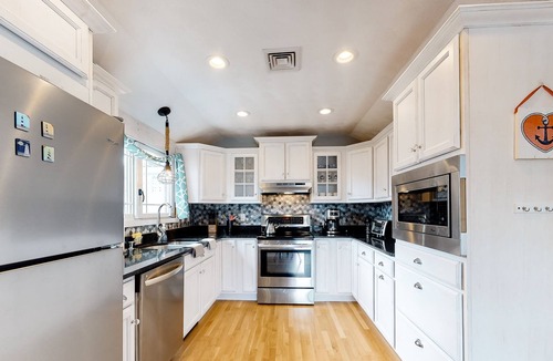 West Harwich House | Charming, Family-Friendly Home w/ WiFi, a Large Yard, Deck, Gas Grill, & Firepit