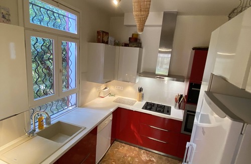 Le Rayol House | Charming family house, feet in the sea, 75 m walking to the beach Rayol