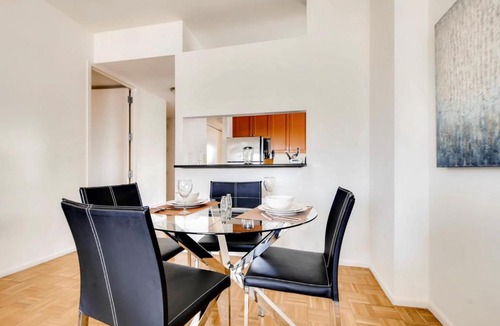 Upper East Side Apartment | Churchill Living The Pearl