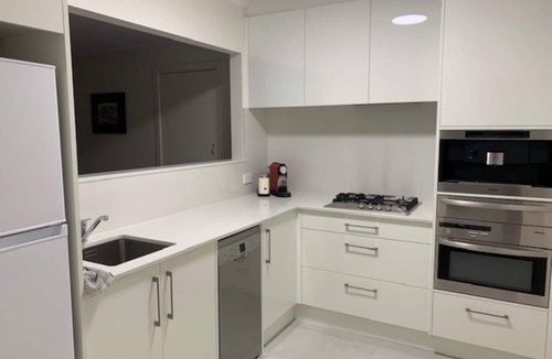 Daw Park House | Clean and Stylish. Close to CBD. Newly renovated.