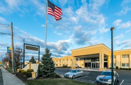 Medford Hotel | Comfort Inn Medford-Long Island