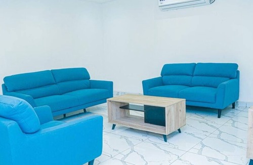 Ngiri-Ngiri Apartment | Comfy hotel suites in vibrant Kinshasa with WiFi, AC