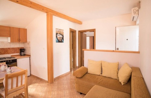 Cancini Apartment | Complex Danny with common pool /Danny I - One-Bedroom Apartment