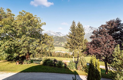 Michaelerberg Apartment | Cosy holiday apartment with fantastic views over alpine pastures and mountains.