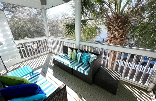 Cassine Village House | COUNT YOUR BLESSINGS! and "Feed your soul". Steps from the water's edge.