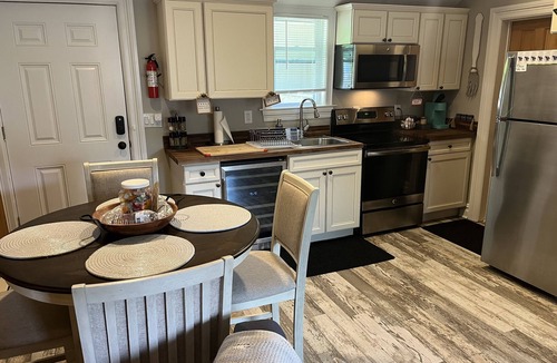 Miller Place Cottage | Cozy Country Cottage #3