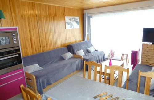 Viel-Alpe Apartment | Cozy Studio for 4 with Balcony, South Exposure, Pet-Friendly, Near Ski Lift in Alpe d'Huez