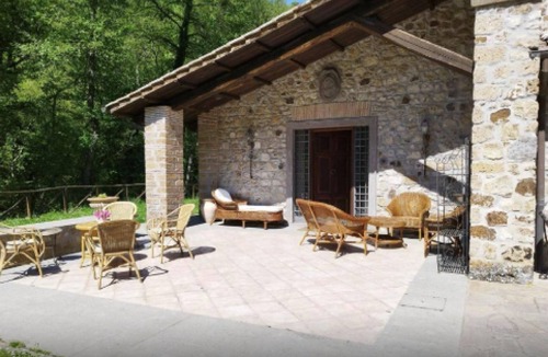 Celleno Villa | Dazzling Lazio Villa | Villa Bellona | 4 Bedrooms | Private Garden | Spacious.