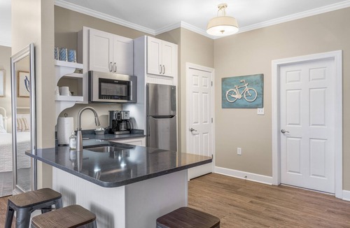 Seacrest Beach Apartment | Delightful studio on 30A between Rosemary Beach and Alys Beach