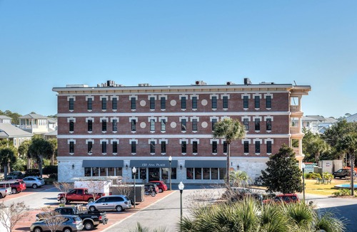 Seacrest Beach Apartment | Delightful studio on 30A between Rosemary Beach and Alys Beach
