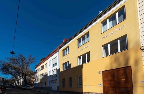 Gersthof Apartment | * * Designer Apartment 18th (TOP 1)