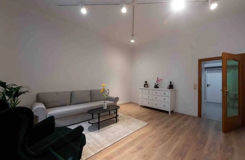 Gersthof Apartment | * * Designer Apartment 18th (TOP 1)