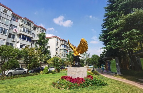 Downtown Shanghai Apartment | discovering SH Sunny subway apartment in downtown