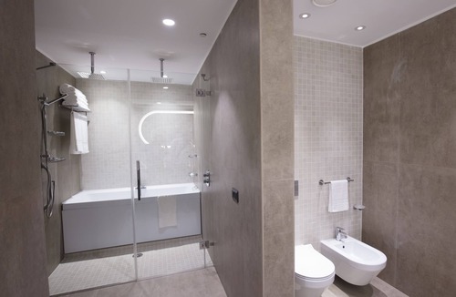 Pointe-Noire Hotel | Doubletree by Hilton Pointe-Noire